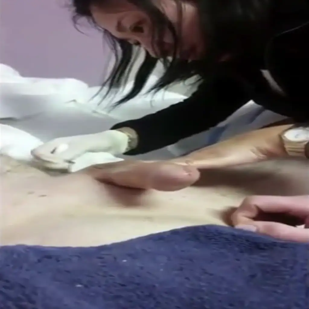 Lucky day! The Japanese girl waxed and even gave him a handjob!