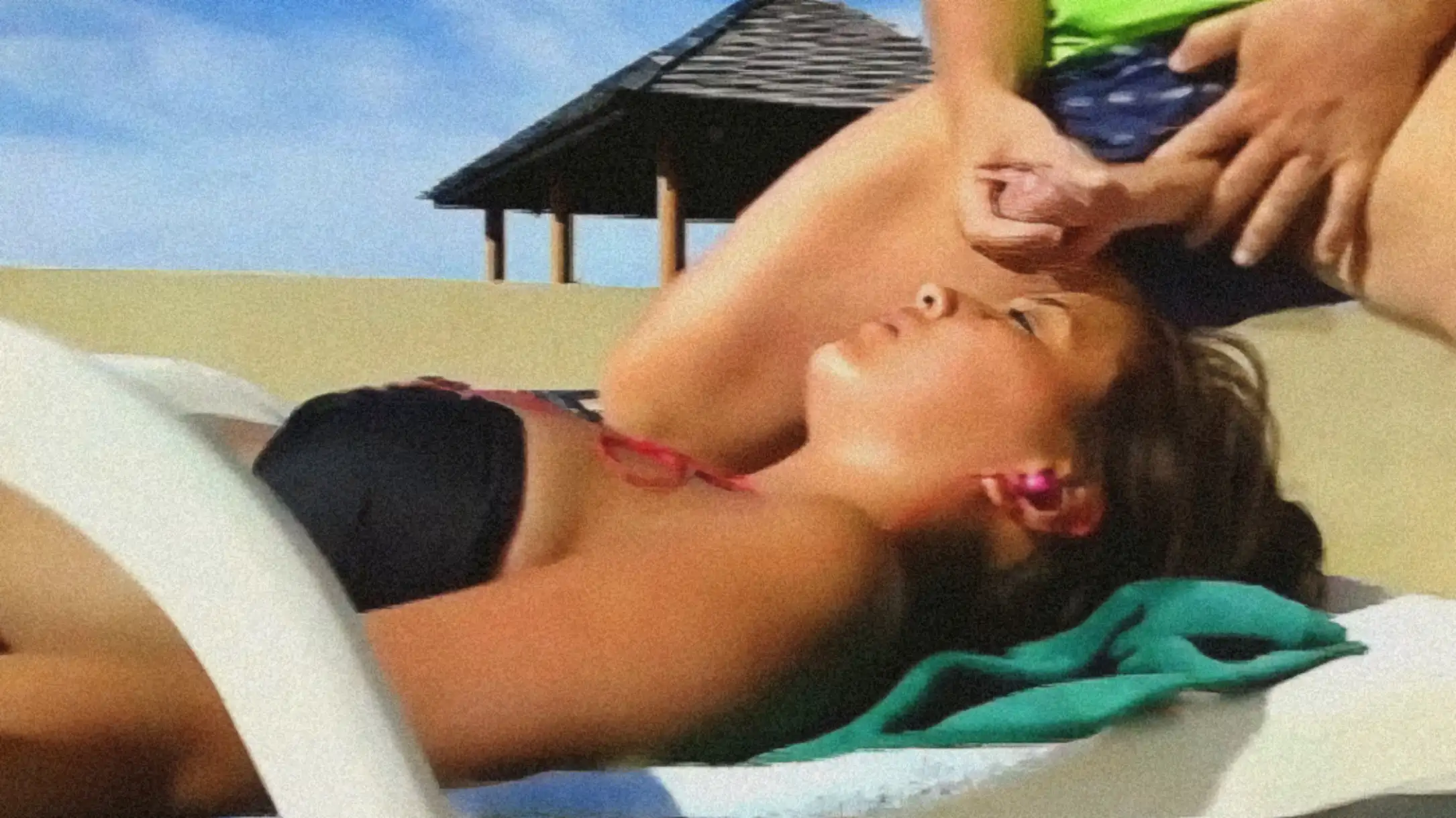 Hottie sunbathing and dick in face