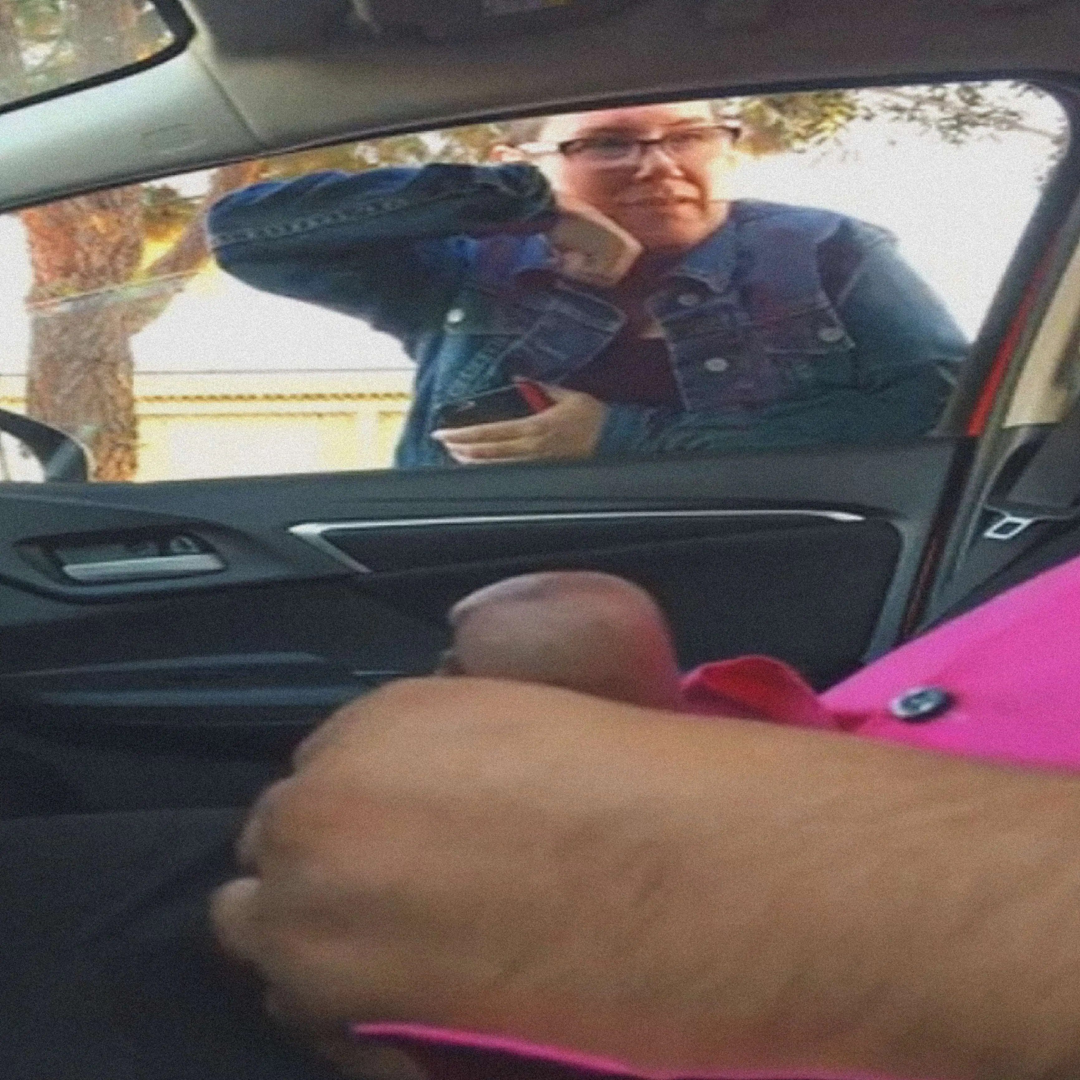 Mature slut watching the handjob in the car