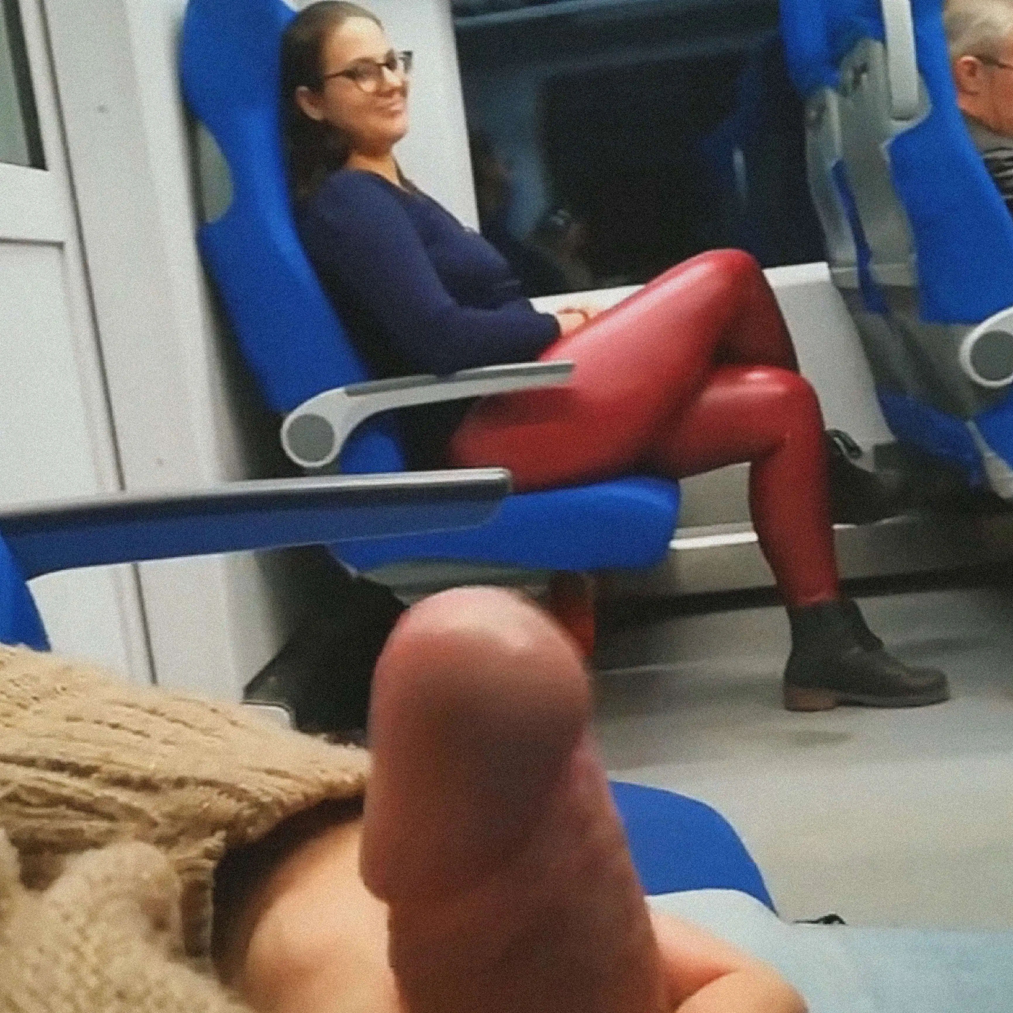 Wow! Hot slut smiled when she saw a dick out on the train and couldn't resist