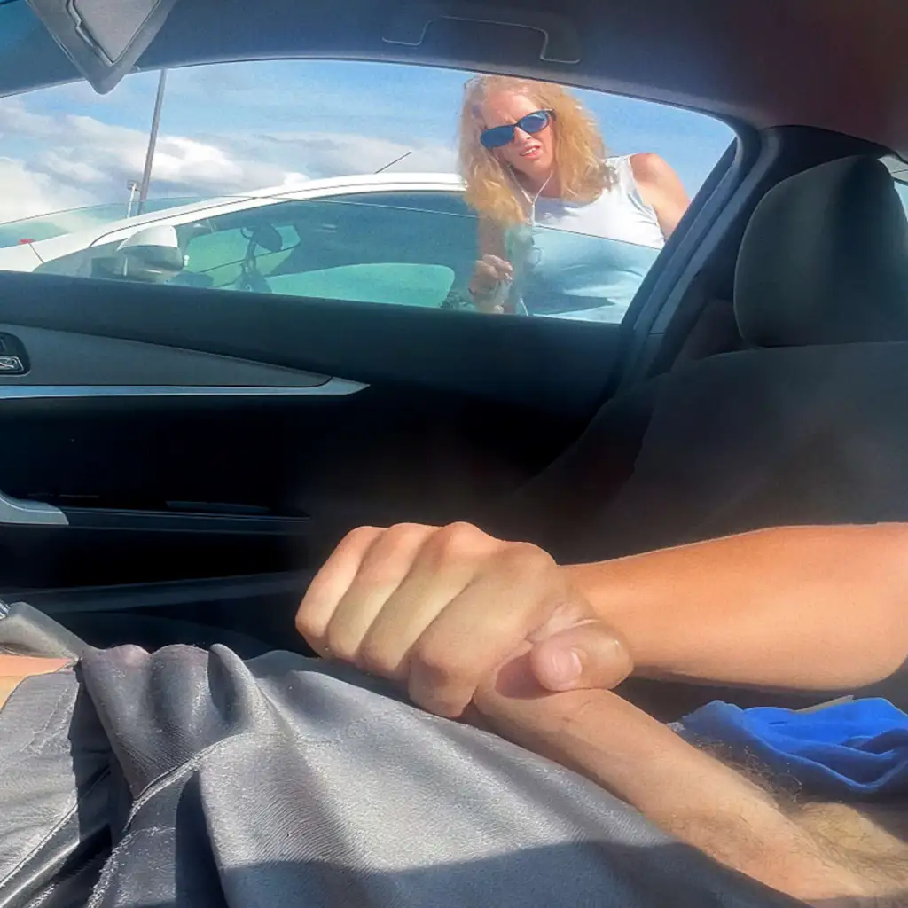 Mature blonde looked twice at handjob in parking lot