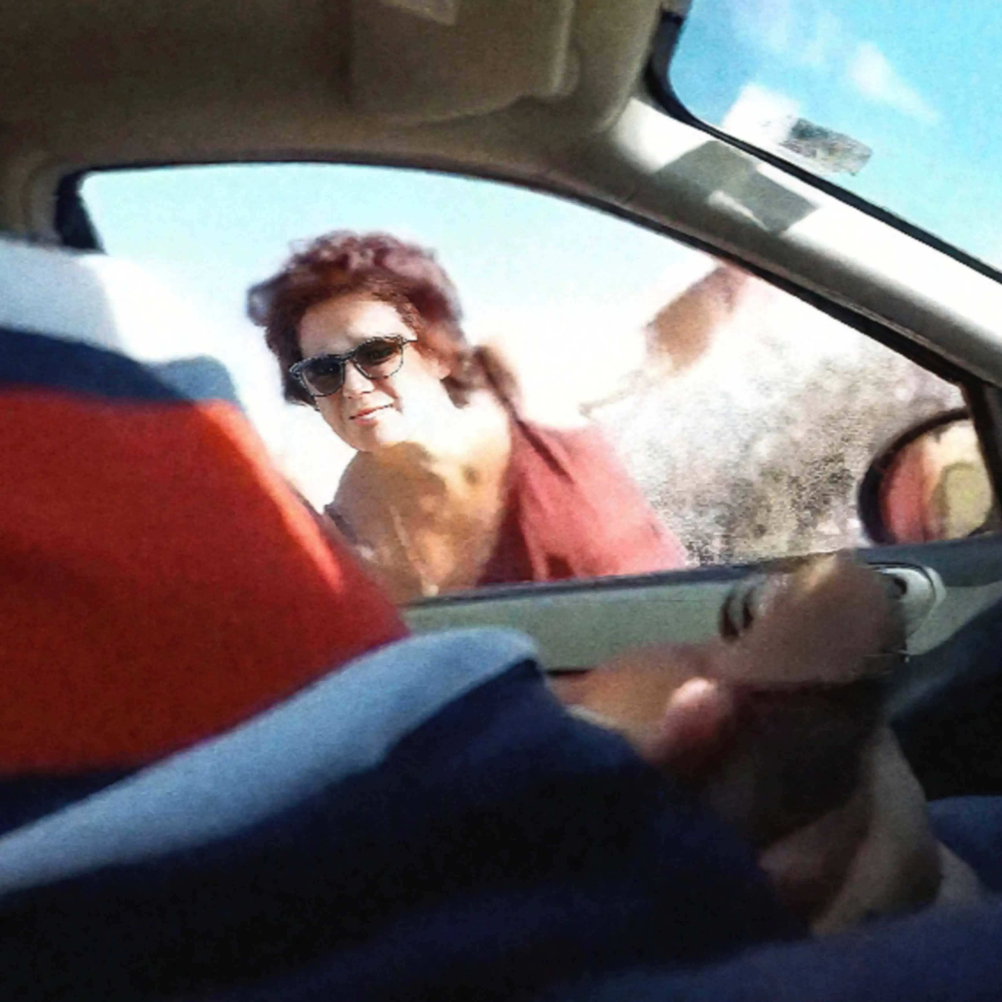 Classic! Mature slut got in the car and gave a nice blowjob to the stranger