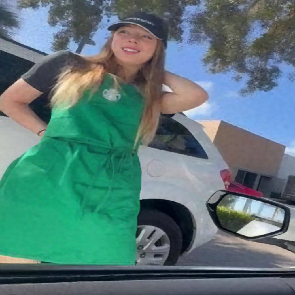 Hot Starbucks employee gives a customer a nice blowjob in the parking lot