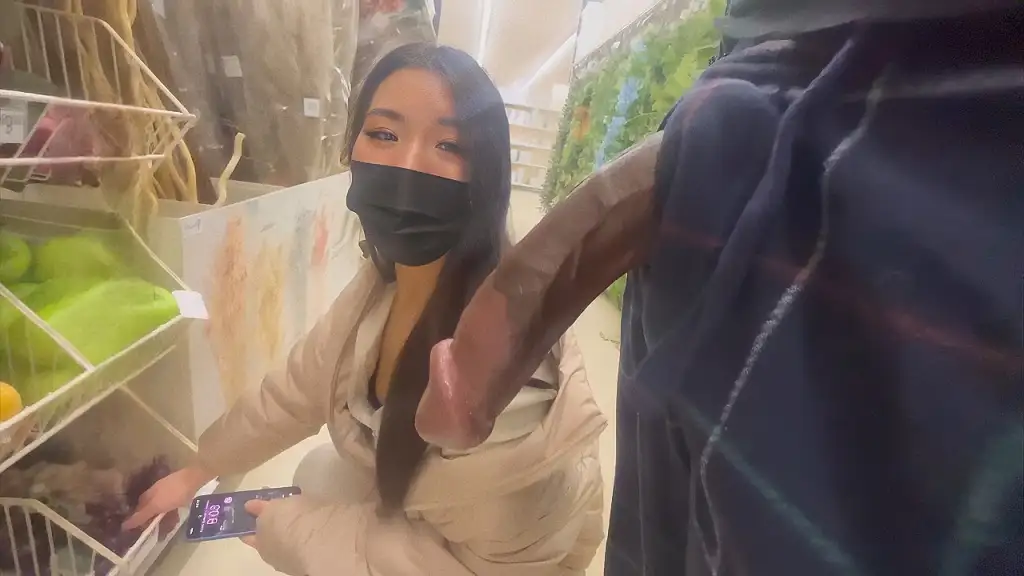 Absolutely amazing! Japanese teen saw black dick outside in the store and she couldn't resist