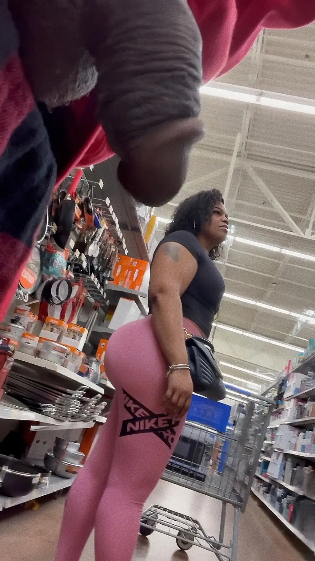 Damn! Hot ebony huge ass from the gym and black dick out next