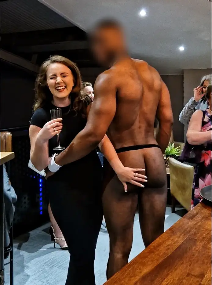 Private bachelorette party, the hot married loved the surprise