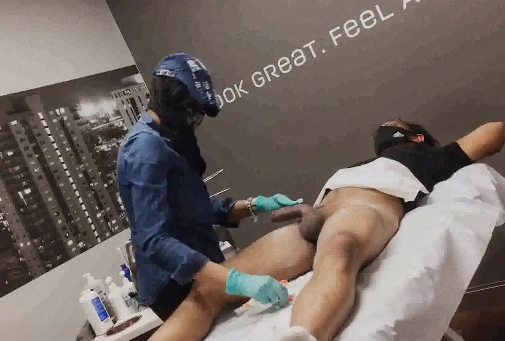 Huge dick waxing with stylish ebony