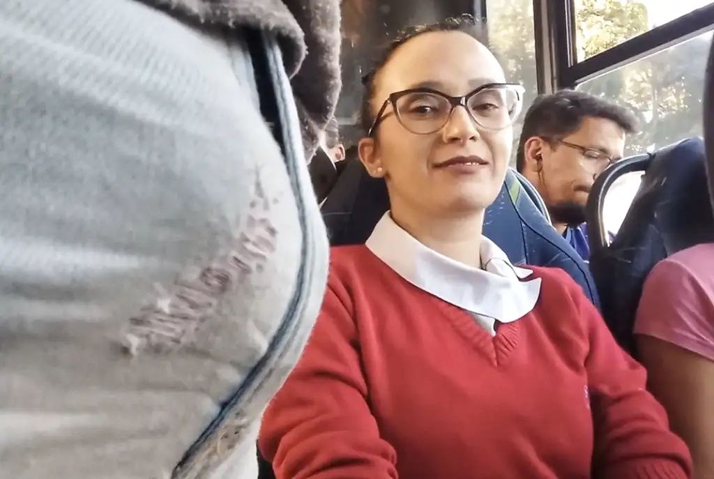 Damn! The sexy Brazilian woman tried to look like she didn't like it, but she was staring and smiling