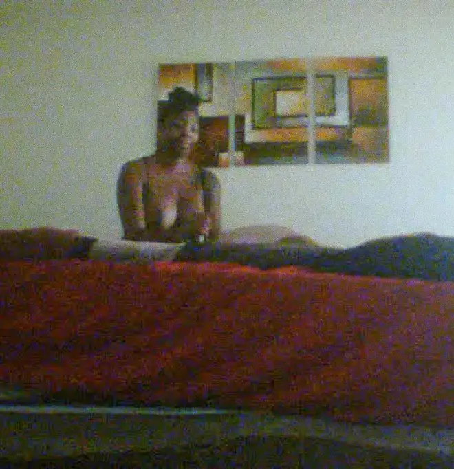 Massage and happy ending with a hot ebony with tits out