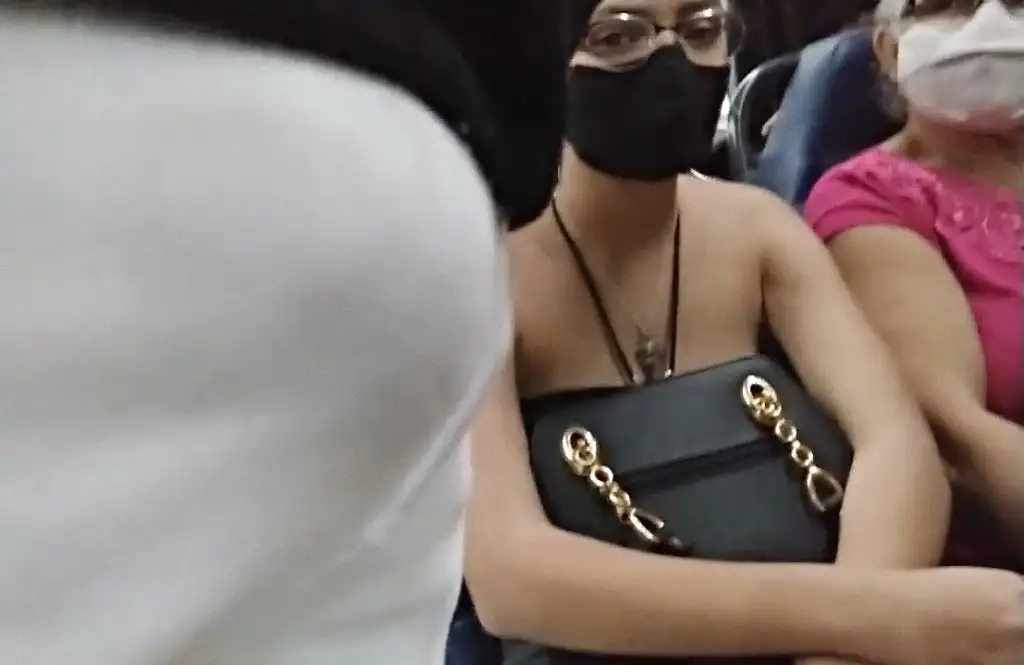 Brazilian nerdy looking at a bulge on the bus, she liked it