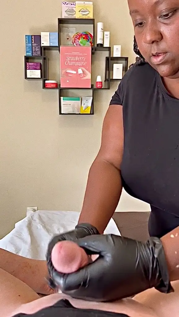 Big dick waxing with Ebony chubby
