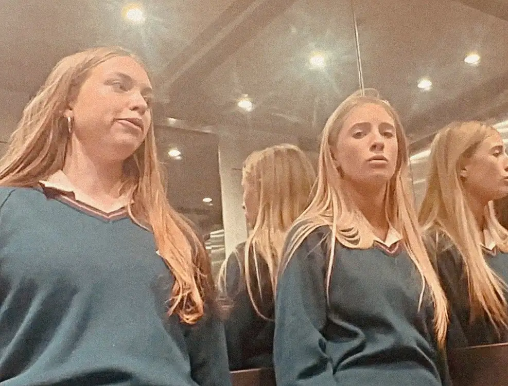 Compilation - Women looking at bulge