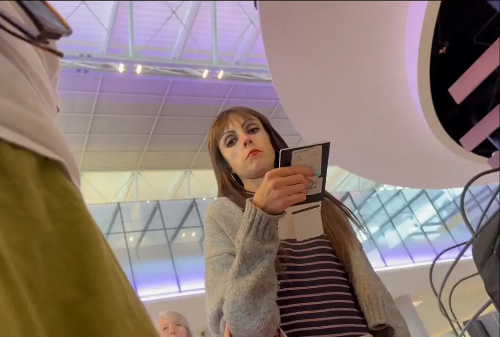 Damn! She liked that, she's looking at the bulge