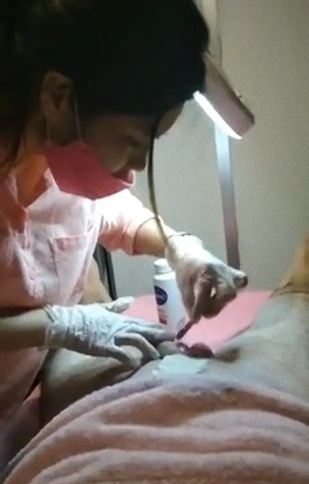 Waxing with the sexy Asian girl