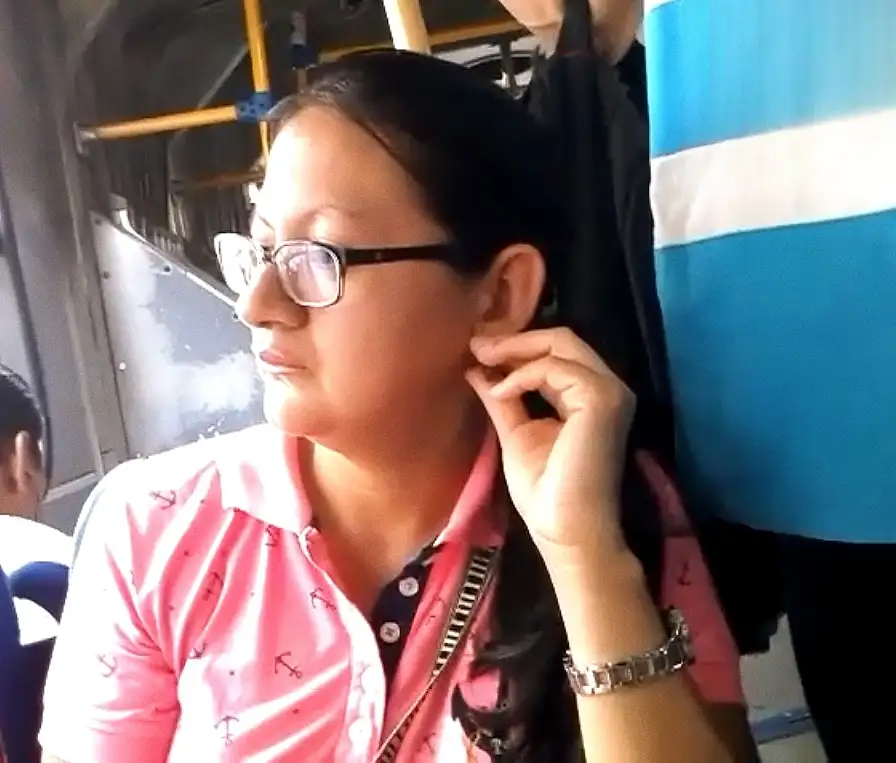 Big dick on the shoulder of the mature Latina on the bus