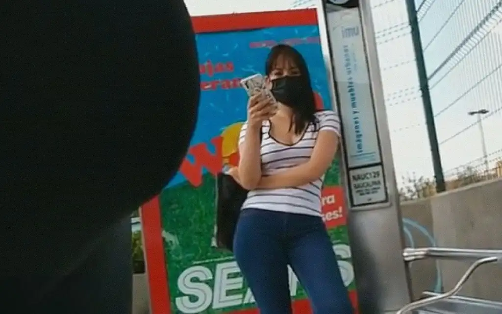 Sexy brunette checking out the bulge, she liked it
