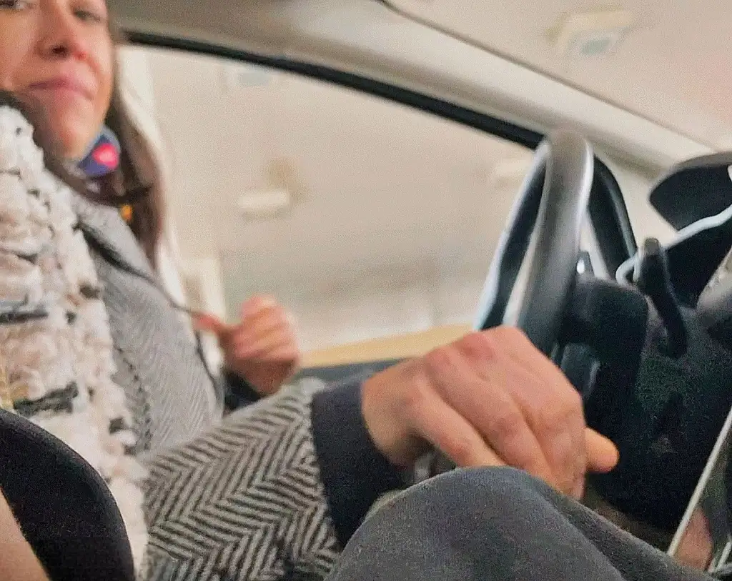 Ride with his aunt and her looking at bulge nephew